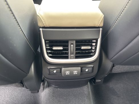 Used 2020 Subaru Outback Limited image 10