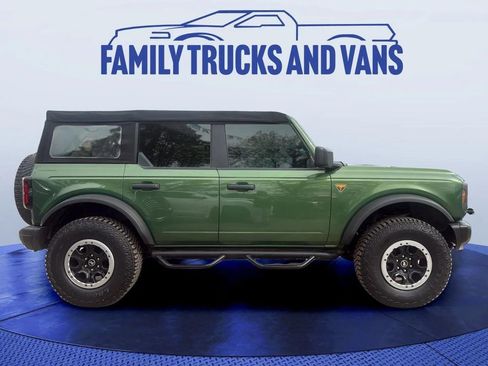 Used 2022 Ford Bronco Badlands w/ Sasquatch Package AWD/4WD image 4