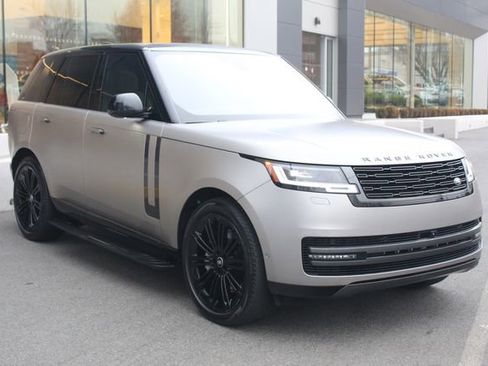 Used 2023 Land Rover Range Rover SE image 10