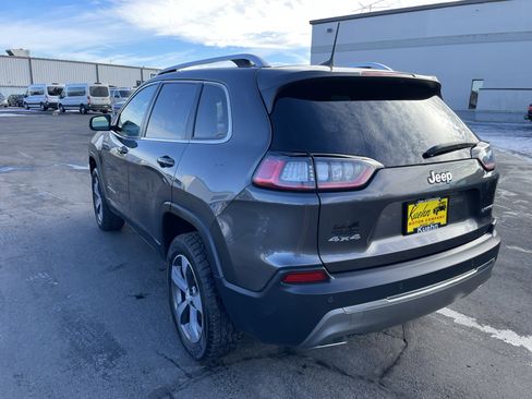 Used 2019 Jeep Cherokee Limited image 6