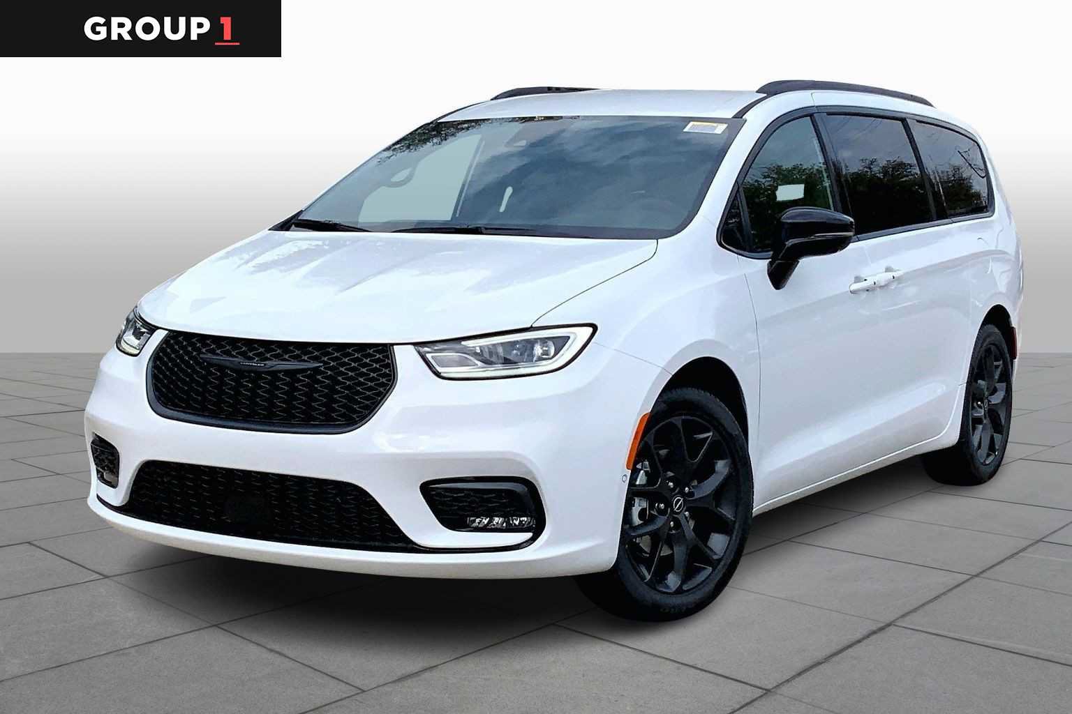 New 2026 Chrysler Pacifica Select w/ S Appearance Package FWD image 1