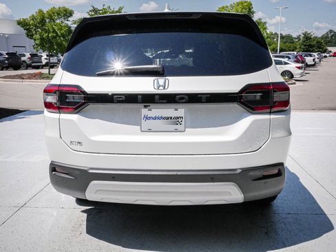 Used 2024 Honda Pilot EX-L image 9