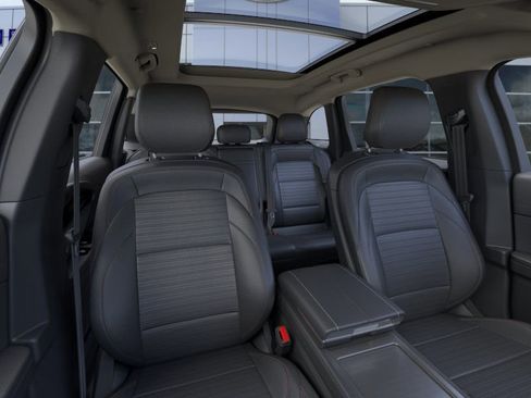 New 2026 Lincoln Nautilus Reserve image 32