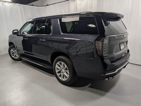 Used 2025 Chevrolet Suburban Premier image 6