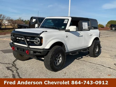Used 2022 Ford Bronco Outer Banks image 1