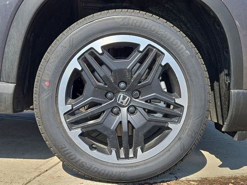 New 2026 Honda Pilot Touring image 5