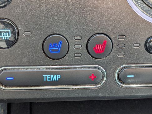 Used 2017 Ford Explorer Limited w/ Class II Trailer Tow Package image 28