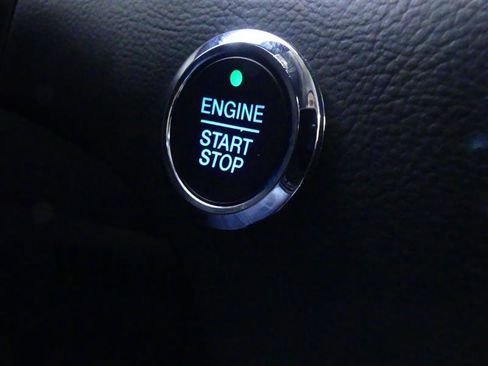 Used 2023 Ford Edge SEL image 15