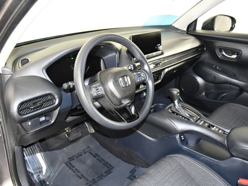 Certified 2024 Honda HR-V LX image 36