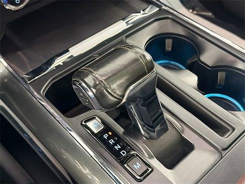 Used 2021 Ford F150 Lariat w/ Equipment Group 502A High image 17