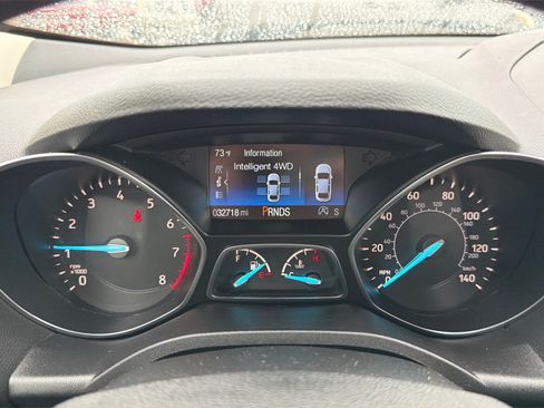Used 2018 Ford Escape SE w/ SE Sync 3 Package AWD/4WD image 15