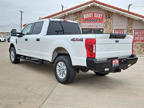 Used 2020 Ford F350 XLT image 2