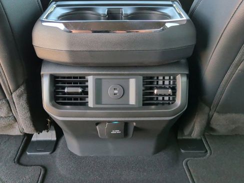 Used 2026 Ford F150 Lariat AWD/4WD image 39
