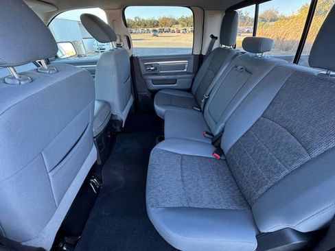 Used 2018 RAM 1500 Big Horn image 28