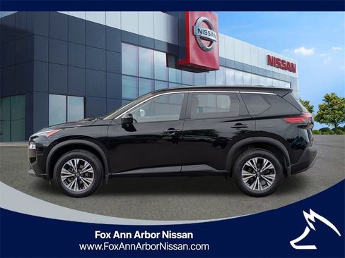 Certified 2023 Nissan Rogue SV image 2