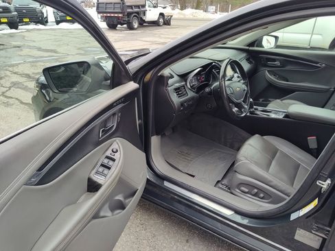 Used 2015 Chevrolet Impala LTZ image 12
