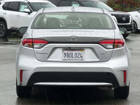 Used 2020 Toyota Corolla LE image 5