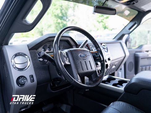Used 2012 Ford F350 Lariat w/ Lariat Interior Pkg image 32