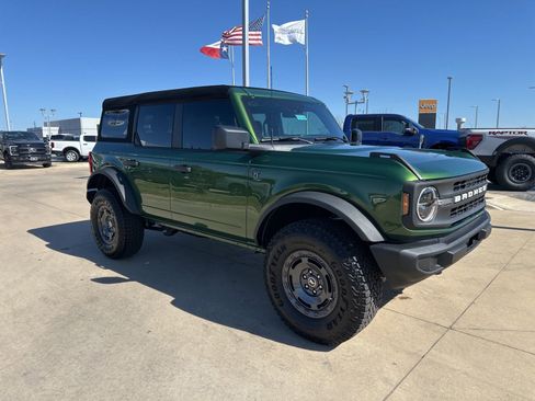 New 2025 Ford Bronco 4-Door w/ Sasquatch Package image 8