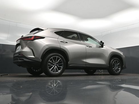 Used 2025 Lexus NX 250 FWD w/ Towing Package (2000 Lbs) image 42
