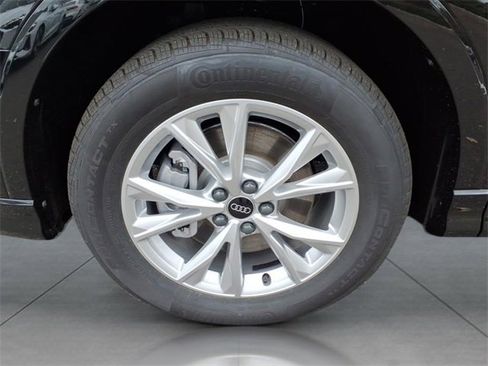 New 2025 Audi Q3 2.0T Premium image 5