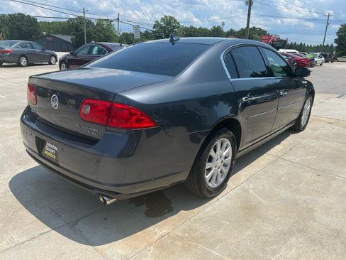 Used 2011 Buick Lucerne CXL w/ Driver Confidence Package FWD image 5