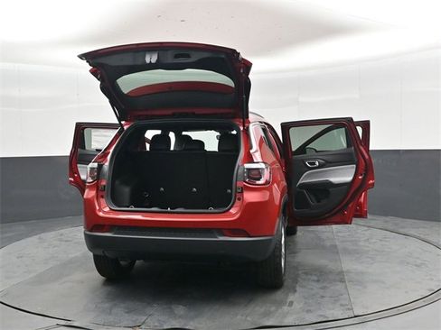 New 2026 Jeep Compass Latitude image 48