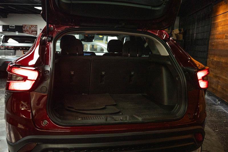 Used 2024 Chevrolet Trax LS FWD image 7