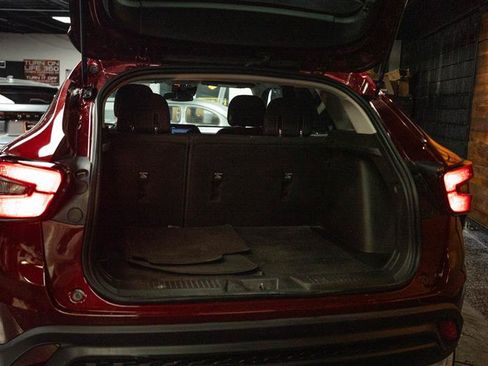 Used 2024 Chevrolet Trax LS FWD image 7