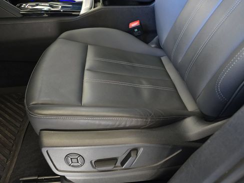 Used 2025 Audi Q5 Premium w/ Convenience Package AWD/4WD image 30