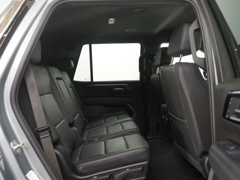 Used 2025 Chevrolet Tahoe LT AWD/4WD image 13