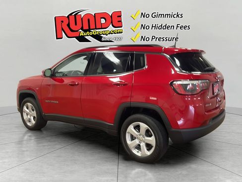 Used 2018 Jeep Compass Latitude w/ Popular Equipment Group AWD/4WD image 4