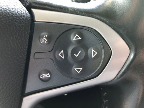 Used 2020 Chevrolet Colorado LT RWD image 31