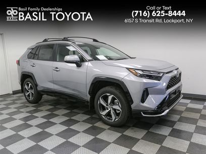 New 2025 Toyota RAV4 SE