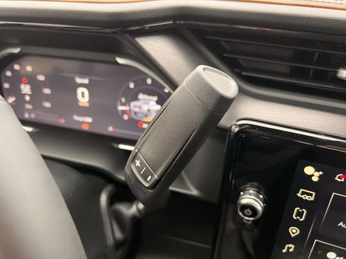 New 2026 GMC Sierra 2500 AT4 w/ AT4 Premium Plus Package image 17