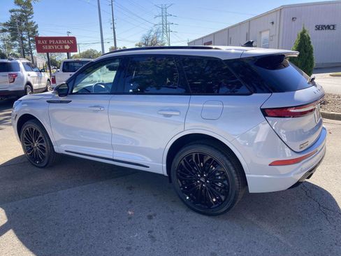 New 2026 Lincoln Corsair Premiere image 7