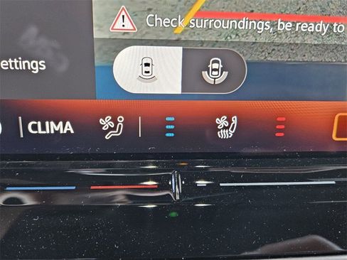 New 2025 Volkswagen ID. Buzz Pro S image 33