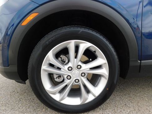 Used 2023 Buick Encore GX Preferred w/ Cold Weather Comfort Package AWD/4WD image 10