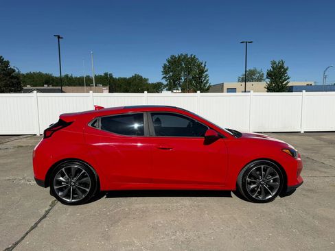 Used 2020 Hyundai Veloster 2.0 Premium FWD image 16