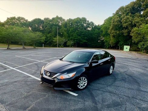 Used 2017 Nissan Altima 2.5 S w/ Power Driver Seat Package FWD image 8