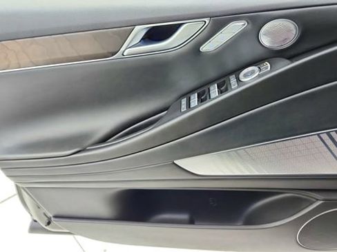 Used 2024 Genesis G80 image 35