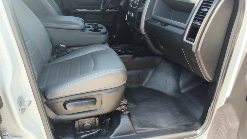 Used 2018 RAM 2500 Tradesman w/ Chrome Appearance Group AWD/4WD image 12