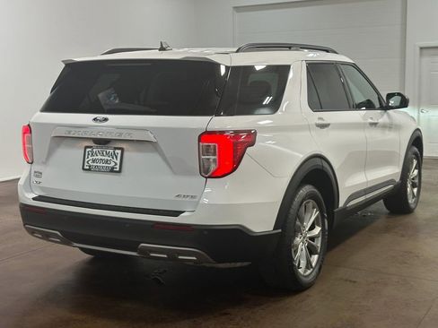 Used 2022 Ford Explorer XLT image 28