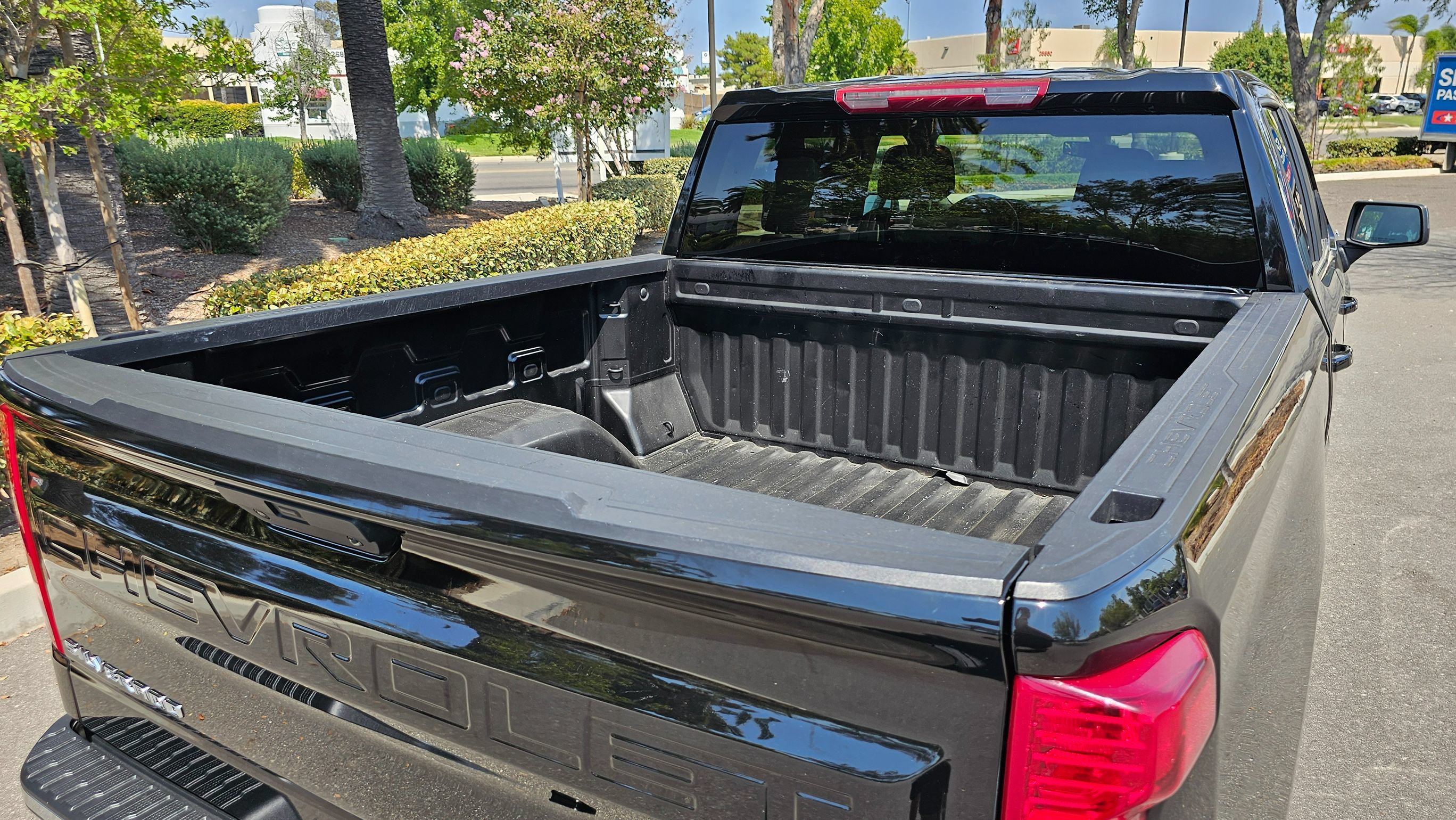 Used 2022 Chevrolet Silverado 1500 LT w/ LPO, Liner Protection Package RWD image 12