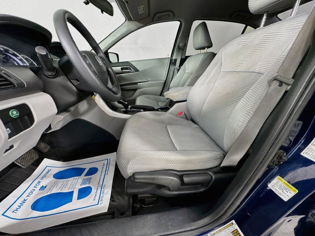 Used 2015 Honda Accord LX image 24