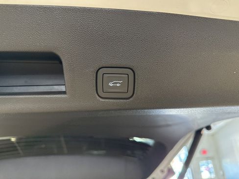 New 2026 GMC Acadia Elevation w/ Elevation Premium Package image 17