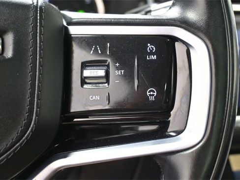 Used 2022 Land Rover Range Rover Velar R-Dynamic S image 23