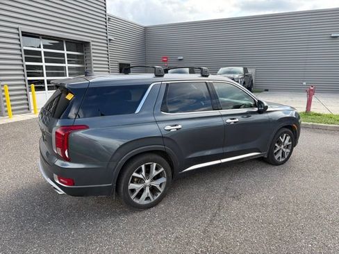 Used 2021 Hyundai Palisade Limited FWD image 4