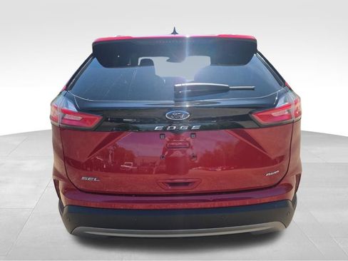 Used 2022 Ford Edge SEL w/ Convenience Package AWD/4WD image 7