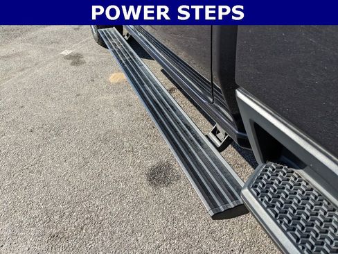 Used 2025 GMC Sierra 2500 Denali Ultimate image 11